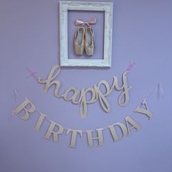 Tutu School Green Hills - Sweet birthday sign