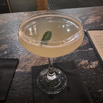 CW's Gin Joint - A delicious, well make French 75 - Cocktail Bars Near Me - Tampa, Florida