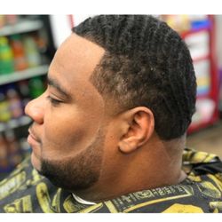 Casual fade. no razor no spray lining.