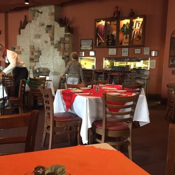 Palenque Grill Loop 20 - Cute inside - Mexican Near Me - Laredo, Texas
