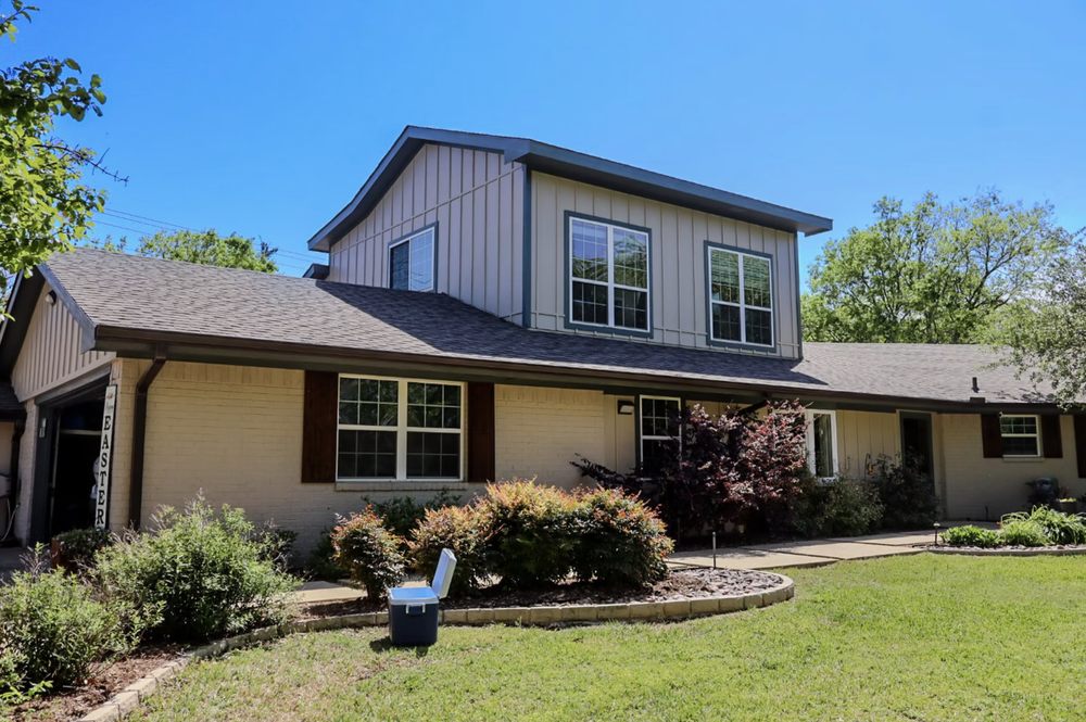 Slide of Lucas Roofing