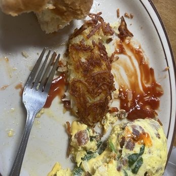 Country House East - Eggs, omelette, biscuit, hashbrowns, delicious - Breakfast & Brunch Near Me - Naples, Florida Country House East - Eggs, omelette, biscuit, hashbrowns, delicious - Breakfast & Brunch Near Me - Naples, Florida