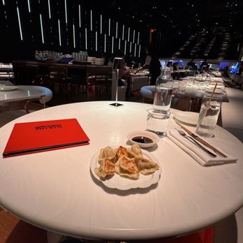 Washing Potato - Interior view - Desserts Near Me - Las Vegas, Nevada Washing Potato - Interior view - Desserts Near Me - Las Vegas, Nevada