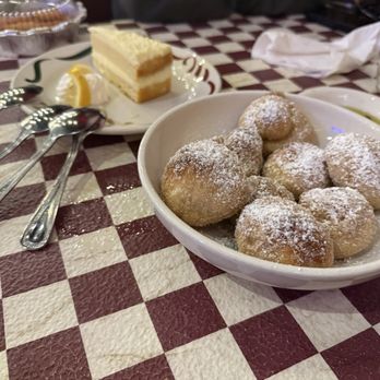 Eddie's Italian Eatery - Zeppole Donuts and Lemon Custard Cake - Pizza Near Me - Claremont, California Eddie's Italian Eatery - Zeppole Donuts and Lemon Custard Cake - Pizza Near Me - Claremont, California