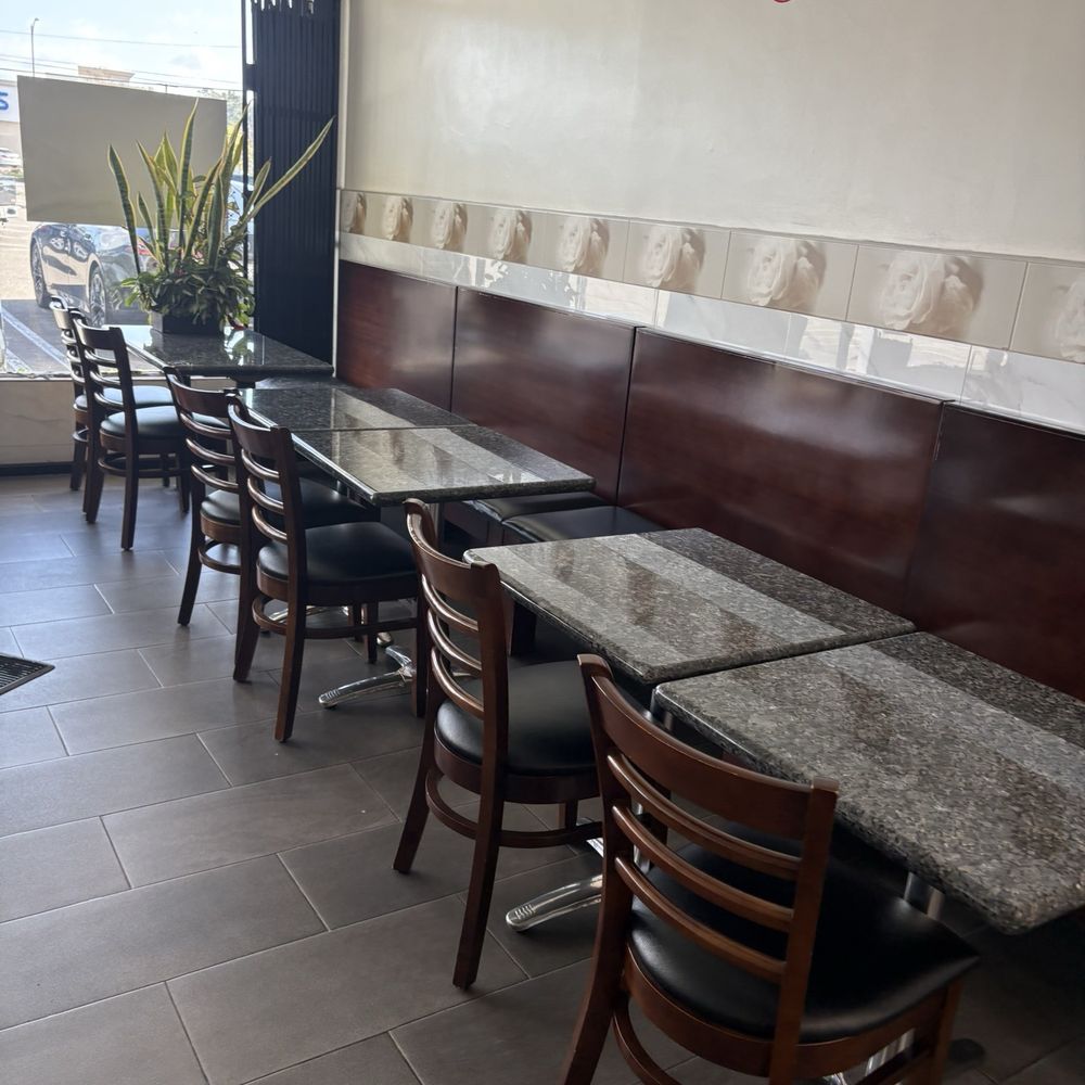 Dragon Express - Plenty of seats on both sides. - Chinese Near Me - Escondido, California Dragon Express - Plenty of seats on both sides. - Chinese Near Me - Escondido, California