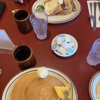 Hobee's Restaurant - Breakfast & Brunch Near Me - Sunnyvale, California Hobee's Restaurant - Breakfast & Brunch Near Me - Sunnyvale, California