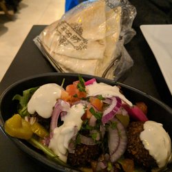 Byblo's - Falafel - 4 stars. Nice thick crisp. Came w/ veggies, but was a bit dry (get hummus!). Pita bread very thin. Sat dinner 2018-10-27