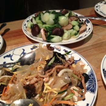Great China - Double skin (small), Bok choy and mushrooms. - Chinese Near Me - Berkeley, California
