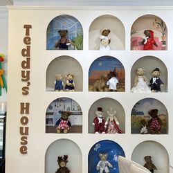Teddy’s House - Wall Decor