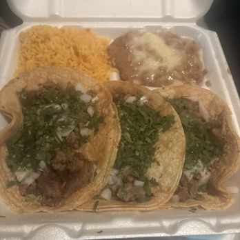los tres amigos - No lime... - Mexican Near Me - Chicago, Illinois los tres amigos - No lime... - Mexican Near Me - Chicago, Illinois