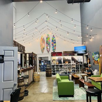 Ko'olau Distillery - Beautiful inside! - Distilleries Near Me - Kailua, Hawaii