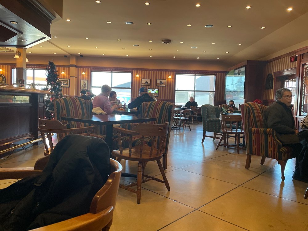 BLACK DIAMOND HOTEL Updated June 2024 105 Centre Avenue S, Black