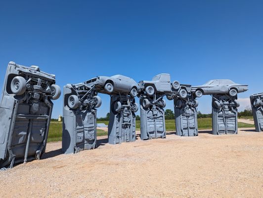 Carhenge by null