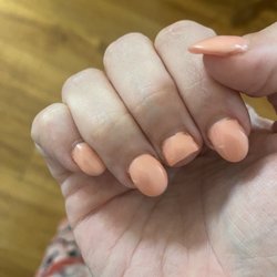 Upstate Nails - Broken uneven nail after gel extension popped off on DAY 4!!