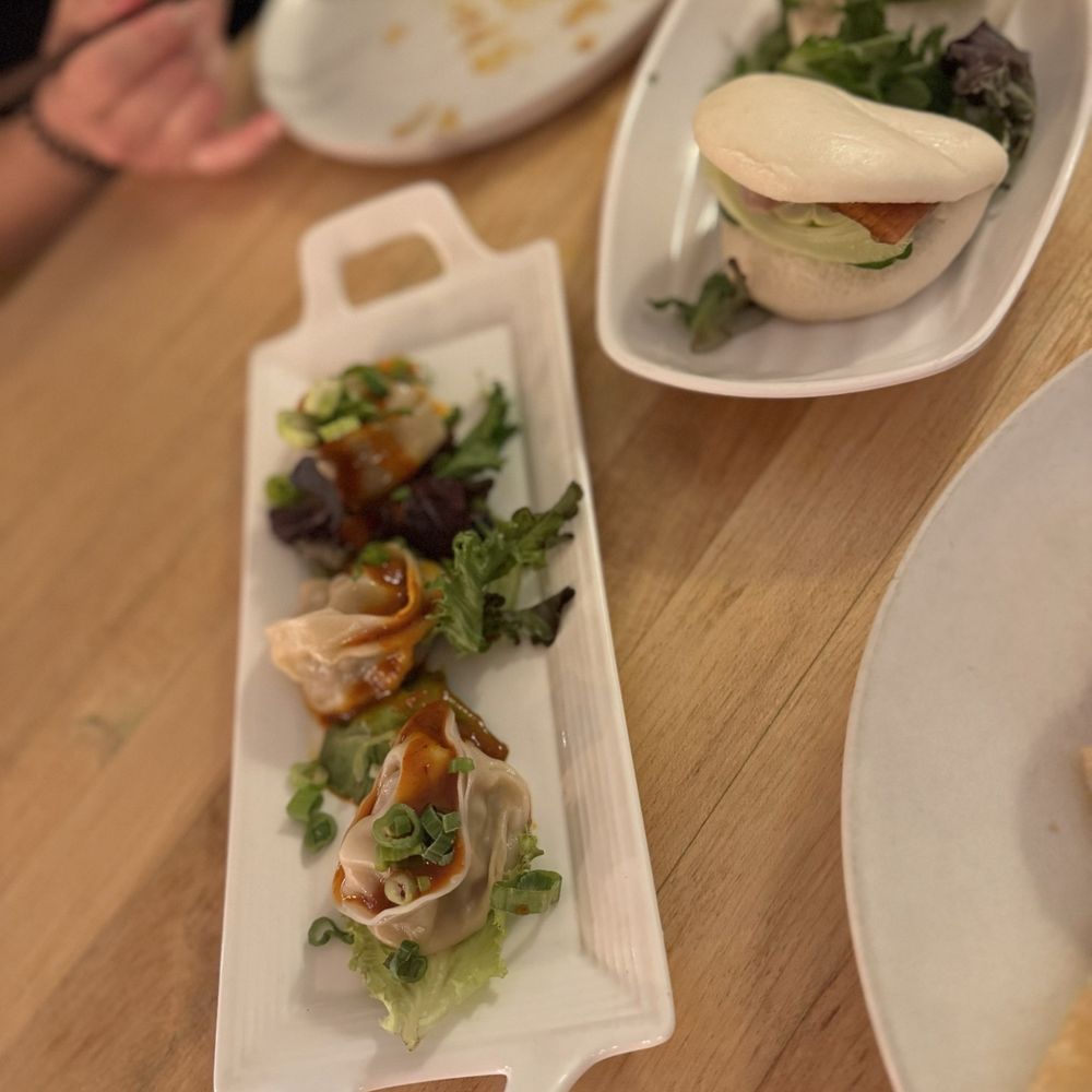 Chang Chang - Sichuan wontons and duck buns - Chinese Near Me - Washington, DC, District of Columbia