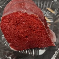 Juicy's Jambalaya - Juicy's famous red velvet pound cake