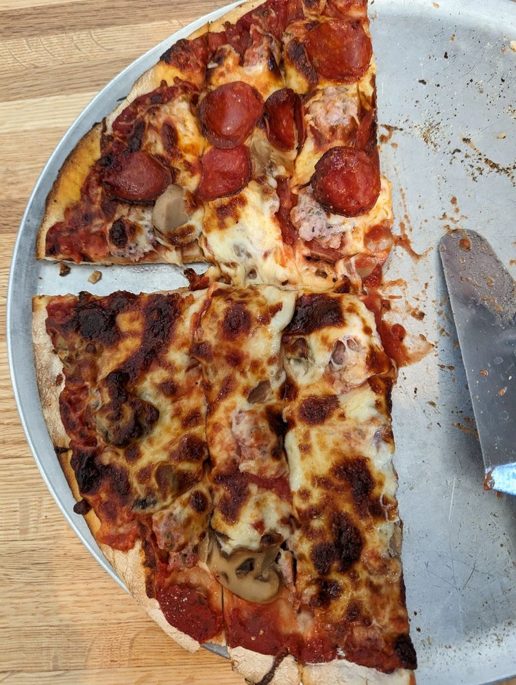 DIMAGGIO’S PIZZA & BURGERS Updated June 2024 73 Photos & 156