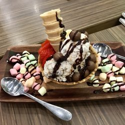 Lylac Café - Kinder ice cream