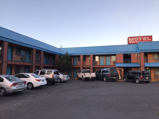 Motel West by null
