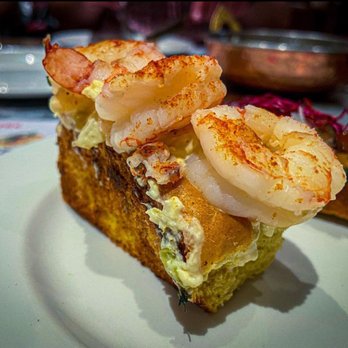 Txapela - Urola (Rol de gambas y ensalada de palmitos) - Basque Near Me - Madrid, M