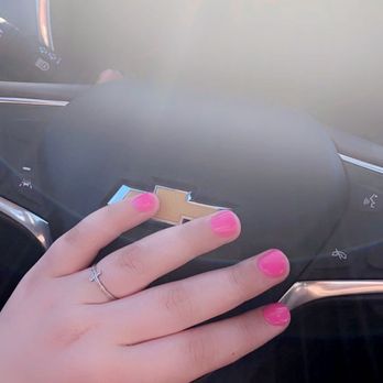 Nail Studio Coronado - Hot pink dip powder nails - Nail Salons Near Me - Coronado, California Nail Studio Coronado - Hot pink dip powder nails - Nail Salons Near Me - Coronado, California