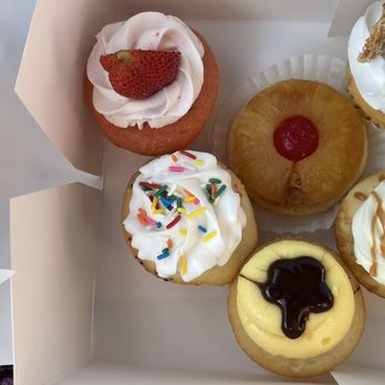 Oh Yeah Cakes - Cupcakes - Bakeries Near Me - San Antonio, Texas
