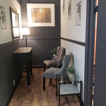 XtraSuite Salon Studios - Pre-est and seating area, longer view - Hair Salons Near Me - Ashland, Virginia