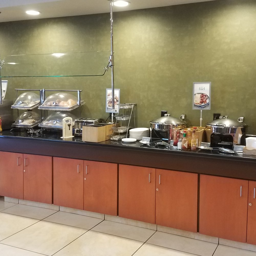 Fairfield by Marriott Inn & Suites Tehachapi - Breakfast is included in the price of the room. - Hotels Near Me - Tehachapi, California Fairfield by Marriott Inn & Suites Tehachapi - Breakfast is included in the price of the room. - Hotels Near Me - Tehachapi, California