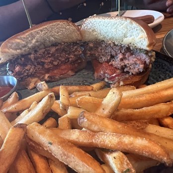 Eureka! - American Near Me - Roseville, California