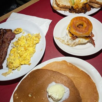 DK Diner - Diners Near Me - Grandview Heights, Ohio DK Diner - Diners Near Me - Grandview Heights, Ohio