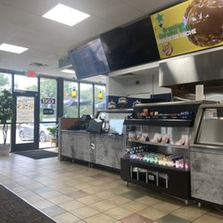 Crumbs & Coffee - Counter