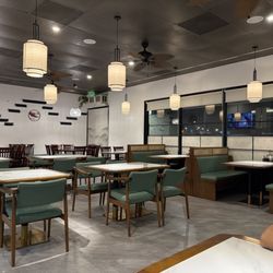 Mr Z Noodle House - Ambiance! Beautiful inside fresh and clean excited to eat :)