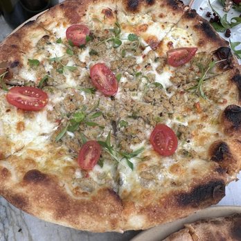 Skal Pizza - Spicy Chicken Sausage Pizza - Pizza Near Me - Newport Beach, California Skal Pizza - Spicy Chicken Sausage Pizza - Pizza Near Me - Newport Beach, California
