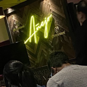 Lo D' Alex - Front area - Cuban Near Me - Miami, Florida