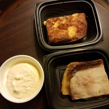 Cotton Patch Cafe - butter cake on top, peach cobbler a la mode on bottom - American Near Me - Denison, Texas Cotton Patch Cafe - butter cake on top, peach cobbler a la mode on bottom - American Near Me - Denison, Texas