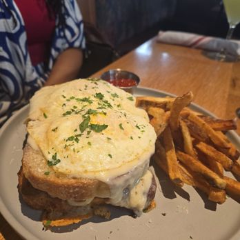 Whiskey Cake - New American Near Me - Irving, Texas