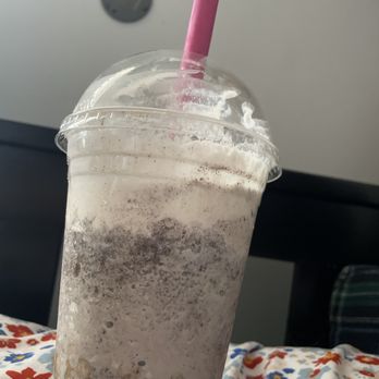 Blenders World - Oreo smoothie w/boba - Coffee & Tea Near Me - Carson, California