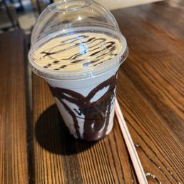 BROWNIE MILKSHAKE BROWNIE MILKSHAKE