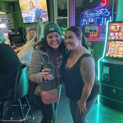 Tundra Sports Bar - Best bartender ever!!!
