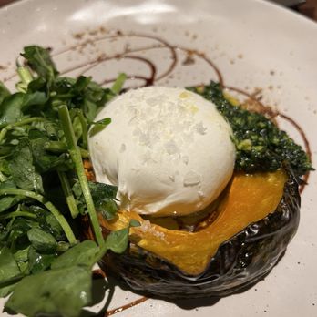 Chayote Barrio Kitchen - Calabaza pumpkin: burrata: cilantro pesto: balsamico: pepitas - Latin American Near Me - Winter Park, Florida Chayote Barrio Kitchen - Calabaza pumpkin: burrata: cilantro pesto: balsamico: pepitas - Latin American Near Me - Winter Park, Florida