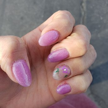 A-List Nails Spa - Dip color powder with a flower design done by Jessica - Nail Salons Near Me - Fullerton, California