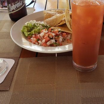 Privilege Aluxes - Ojo Rojo and some guacamole. Yum! - Hotels Near Me - Isla Mujeres, ROO