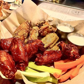 Second Street Brewery Rufina Taproom - 6 BBQ 6 Green Chilies Wangs - Breweries Near Me - Santa Fe, New Mexico Second Street Brewery Rufina Taproom - 6 BBQ 6 Green Chilies Wangs - Breweries Near Me - Santa Fe, New Mexico