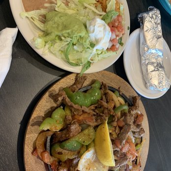 Don Pepe’s Mexican Grill - Lunch Fajitas: chicken and beef - Mexican Near Me - Franklin, Tennessee Don Pepe’s Mexican Grill - Lunch Fajitas: chicken and beef - Mexican Near Me - Franklin, Tennessee