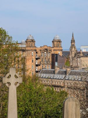 The Glasgow Necropolis by null