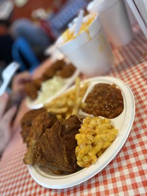 Gus’s World Famous Fried Chicken by null