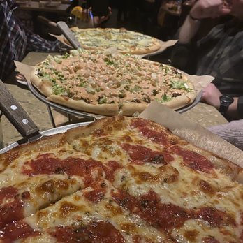 Americano Pie Bar - Grandma Pie, Big Mac Pie, Spinach and Artichoke Dip Pie - Italian Near Me - Islip, New York Americano Pie Bar - Grandma Pie, Big Mac Pie, Spinach and Artichoke Dip Pie - Italian Near Me - Islip, New York