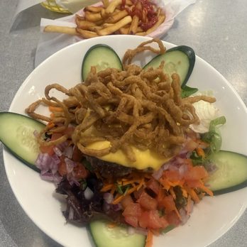 Jeffrey's Hamburgers - Cheeseburger Bowl - Burgers Near Me - Menlo Park, California