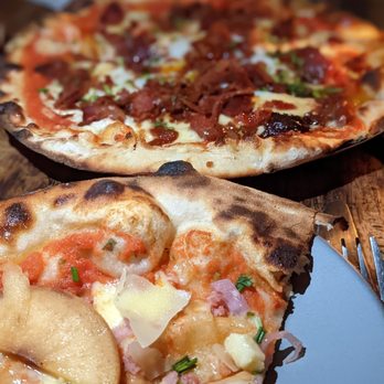 Cancino - Bacon, pancetta, honey & Santa Barbara (camembert, parmesan, peaches, Italian sausage) - Pizza Near Me - Ciudad de México, DIF Cancino - Bacon, pancetta, honey & Santa Barbara (camembert, parmesan, peaches, Italian sausage) - Pizza Near Me - Ciudad de México, DIF