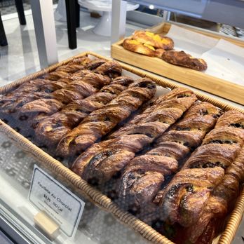 Paris Baguette - Feuillete Au Chocolat - Bakeries Near Me - Aurora, Colorado Paris Baguette - Feuillete Au Chocolat - Bakeries Near Me - Aurora, Colorado
